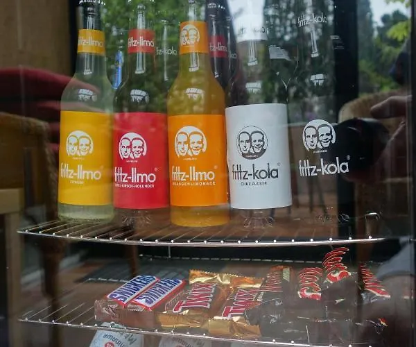 Am Helenenwall 게스트하우스 3*