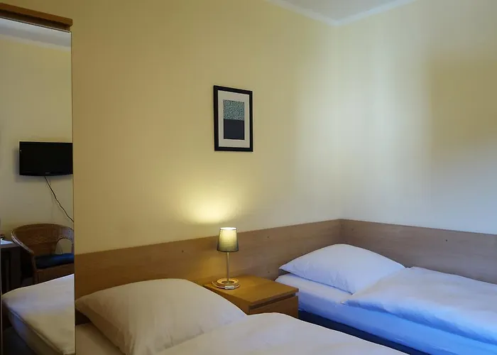 Am Helenenwall 3* Κολωνία